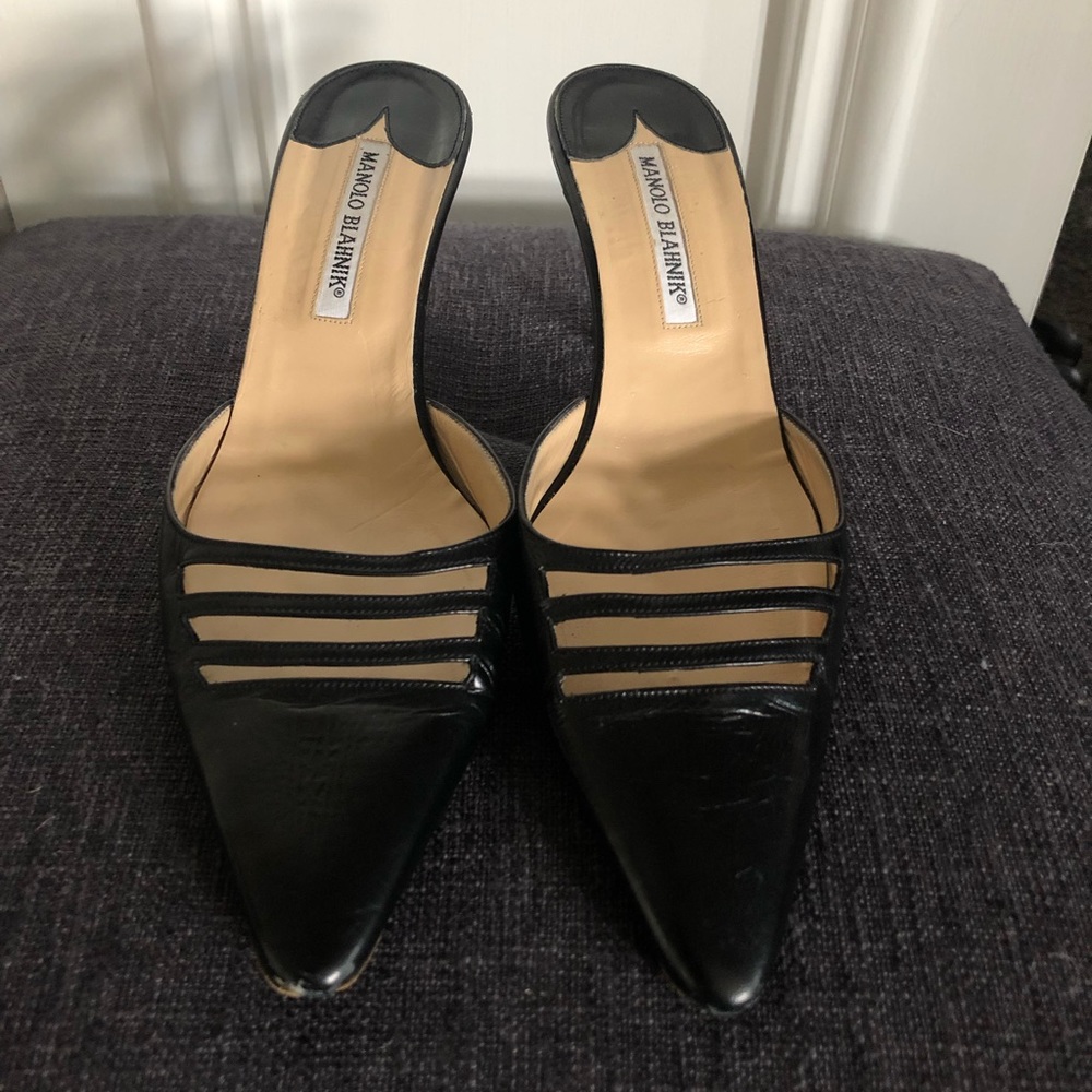 Manolo Blahnik Slingback Pump